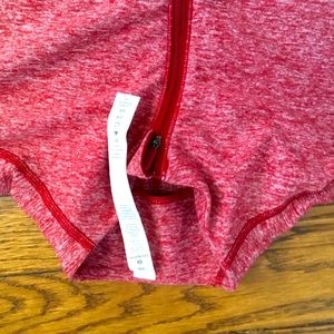Lululemon red sz 10 half zip top